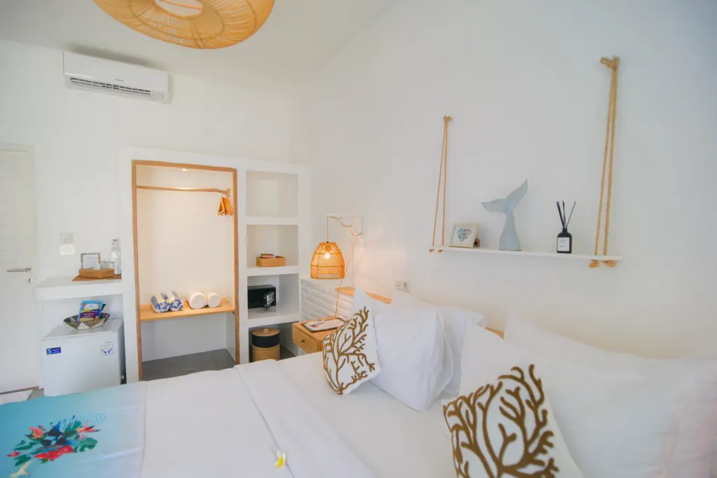 The Deluxe Double Room’s bedroom